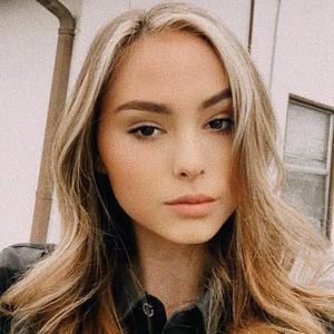 Meet your Posher, Victoria